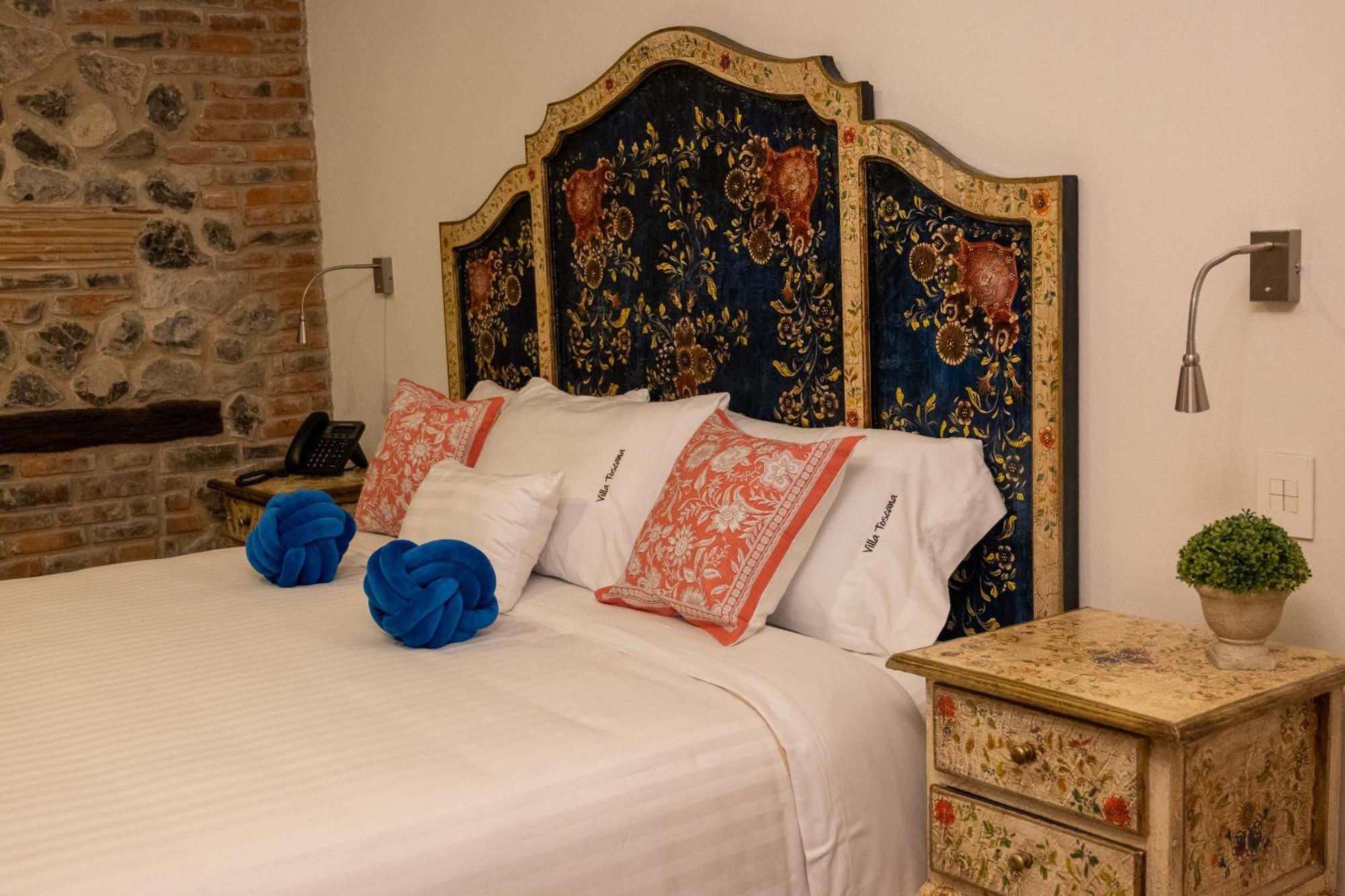 Villa Toscana Valquirico Lofts & Suites Hotel Boutique Santeagueda エクステリア 写真