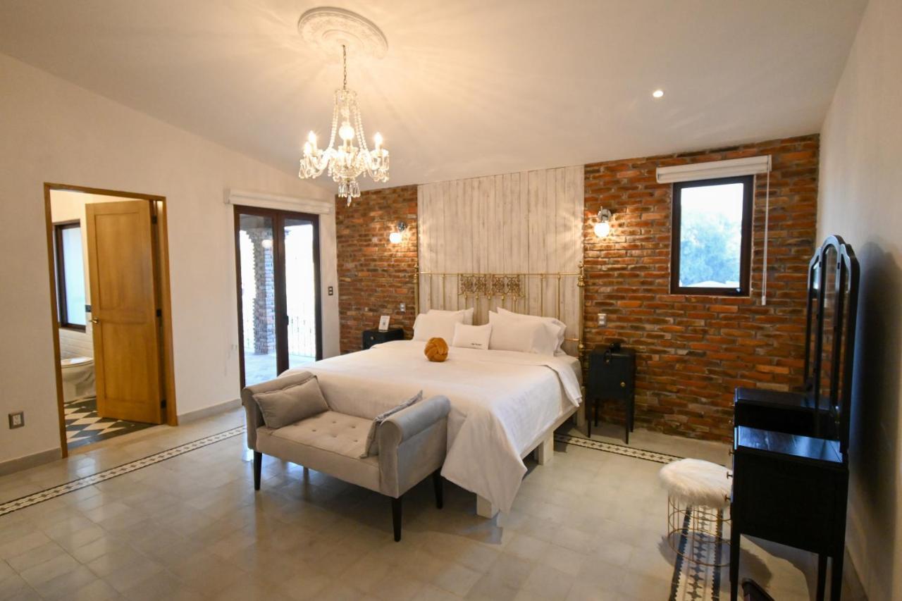 Villa Toscana Valquirico Lofts & Suites Hotel Boutique Santeagueda エクステリア 写真